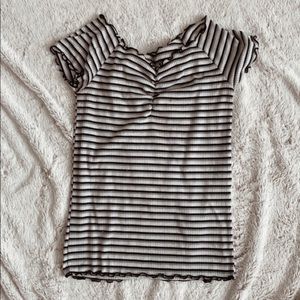 cute striped top!